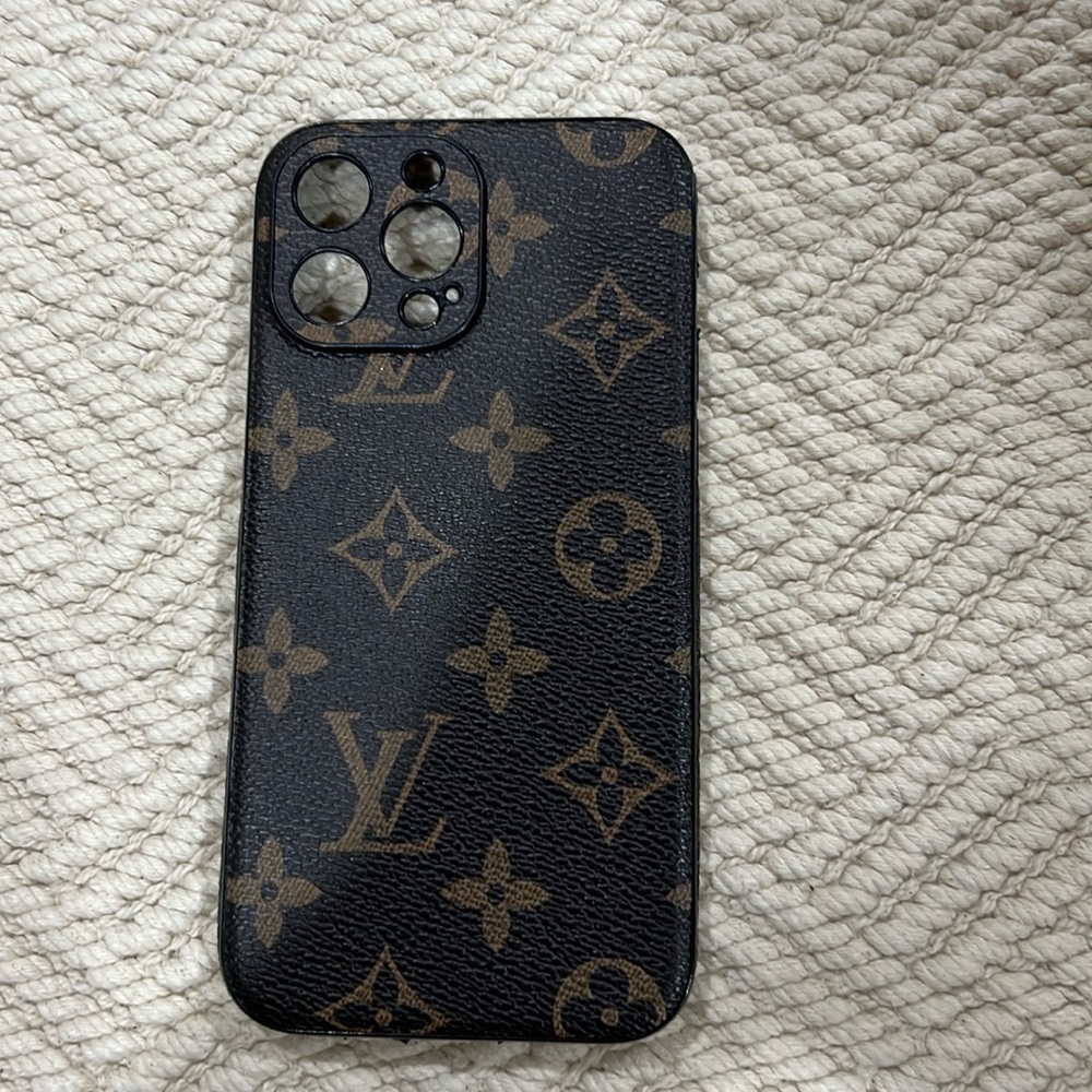 iPhone 13 Pro Max phone case
